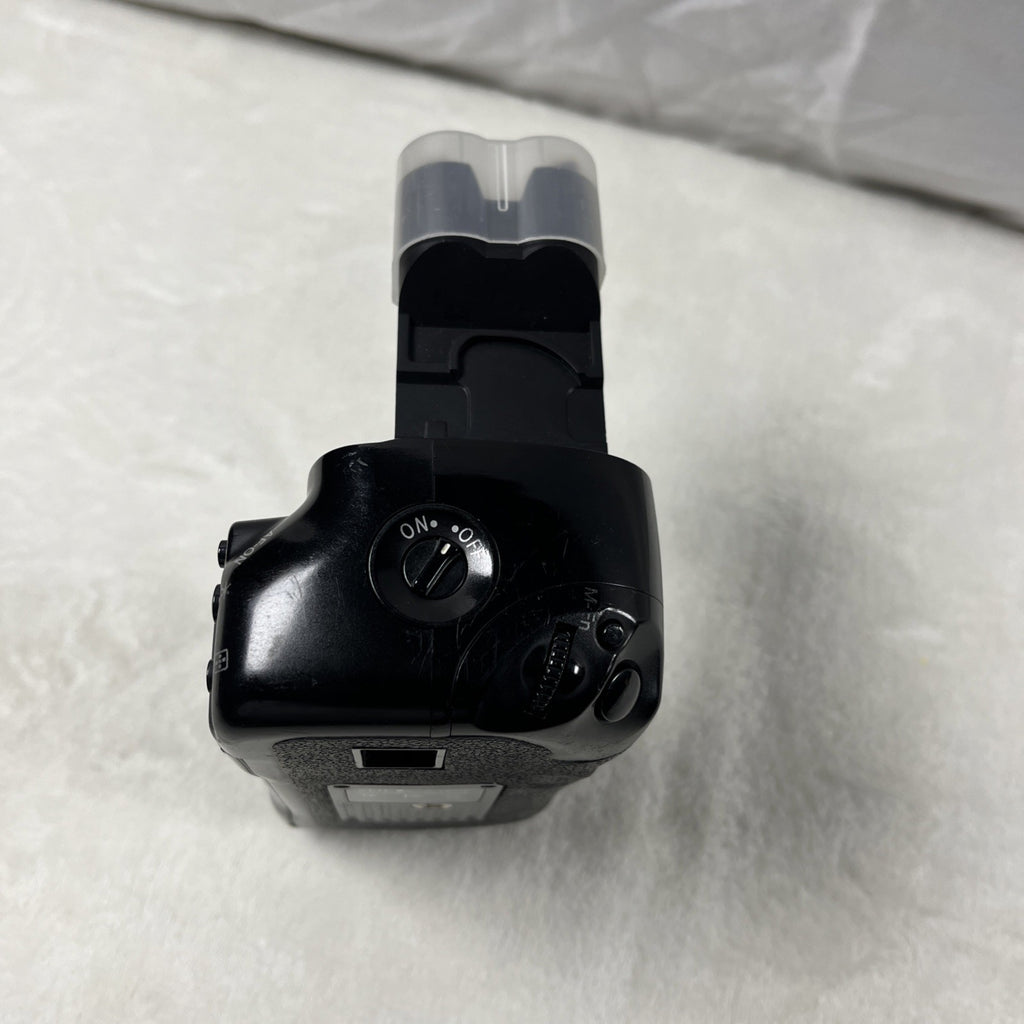 Zeikos ZE-CBG7D Battery Grip for Canon 7D - UNTESTED