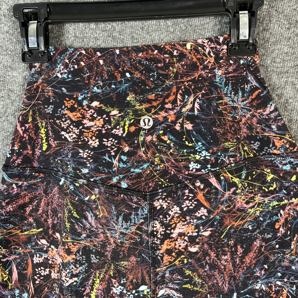 Women's Lululemon Yoga Leggings Size 6 Athletic Fitness Gym Purple Floral #346