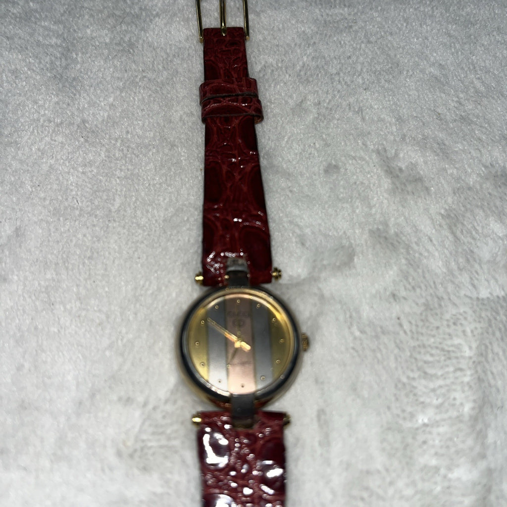 GUCCI 3000.2.L 25mm Gold Dial Qz Women's Vintage Watch