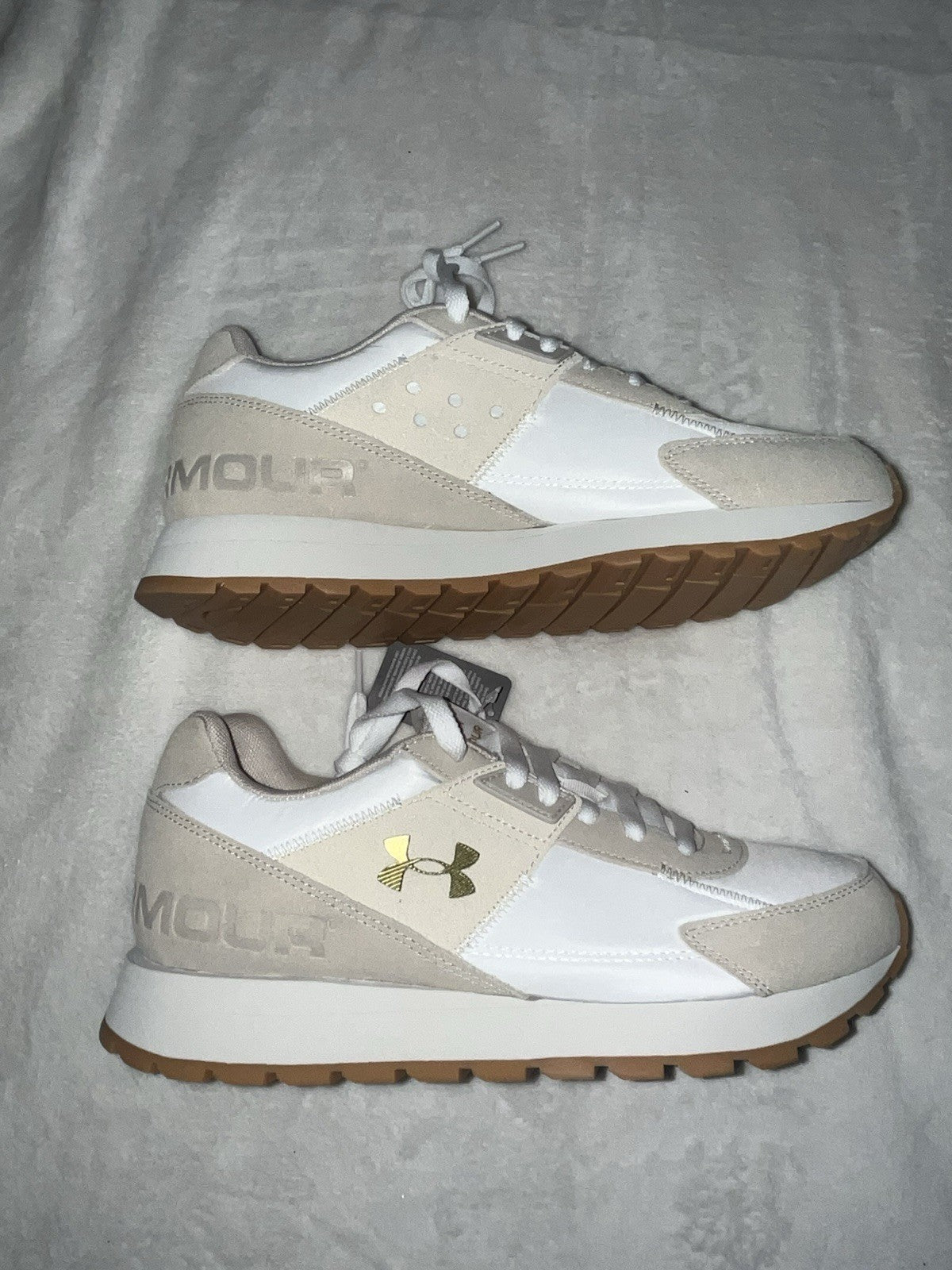 Size 10 - Under Armour Essential Runner White Khaki Base W