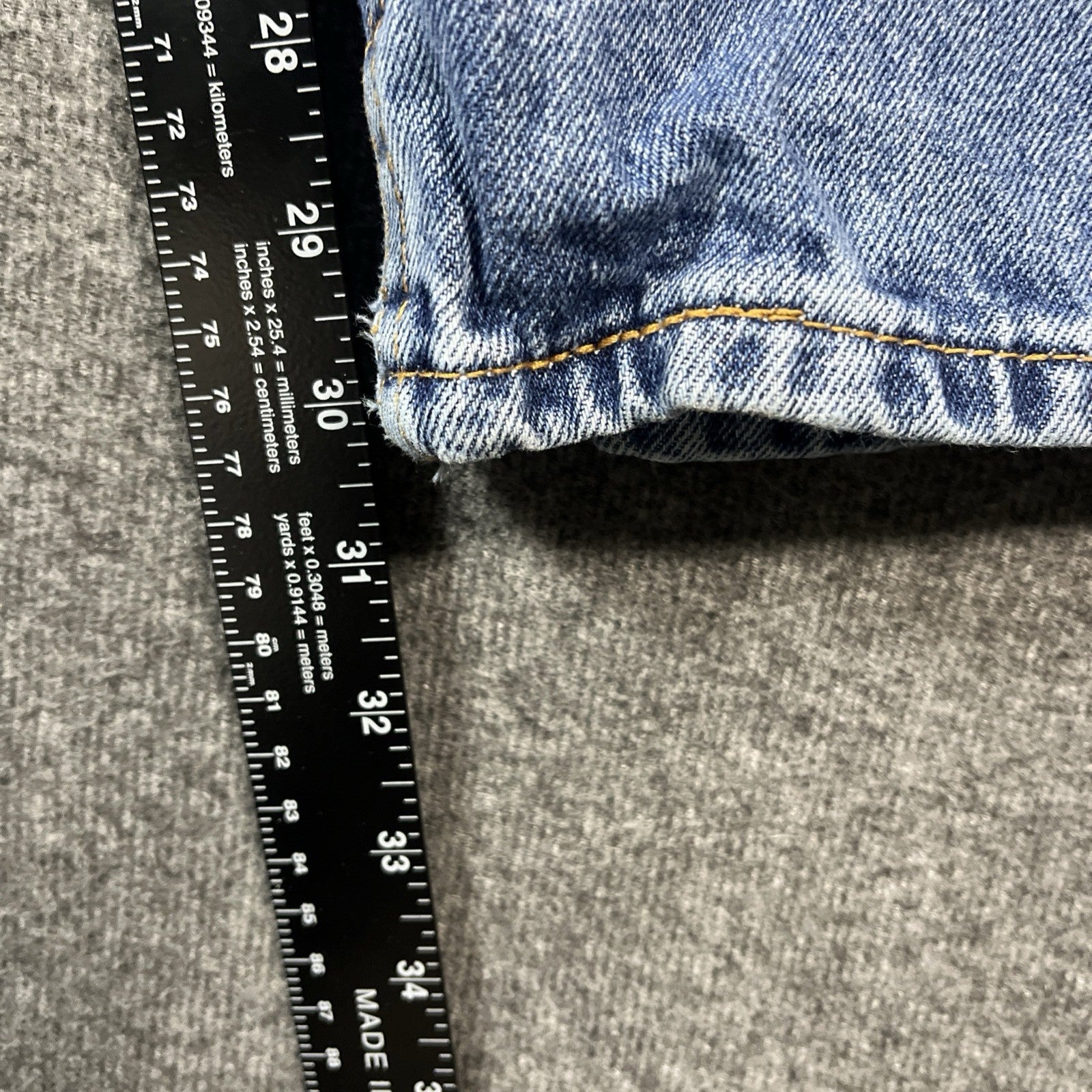 Levi's 550 Men's Relaxed Fit Jeans - Stonewash Blue (00550-4891)