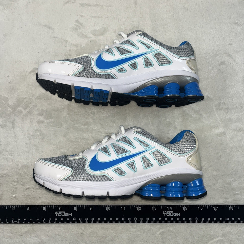 Size 6.5 - Nike Shox Qualify 2 White 2011