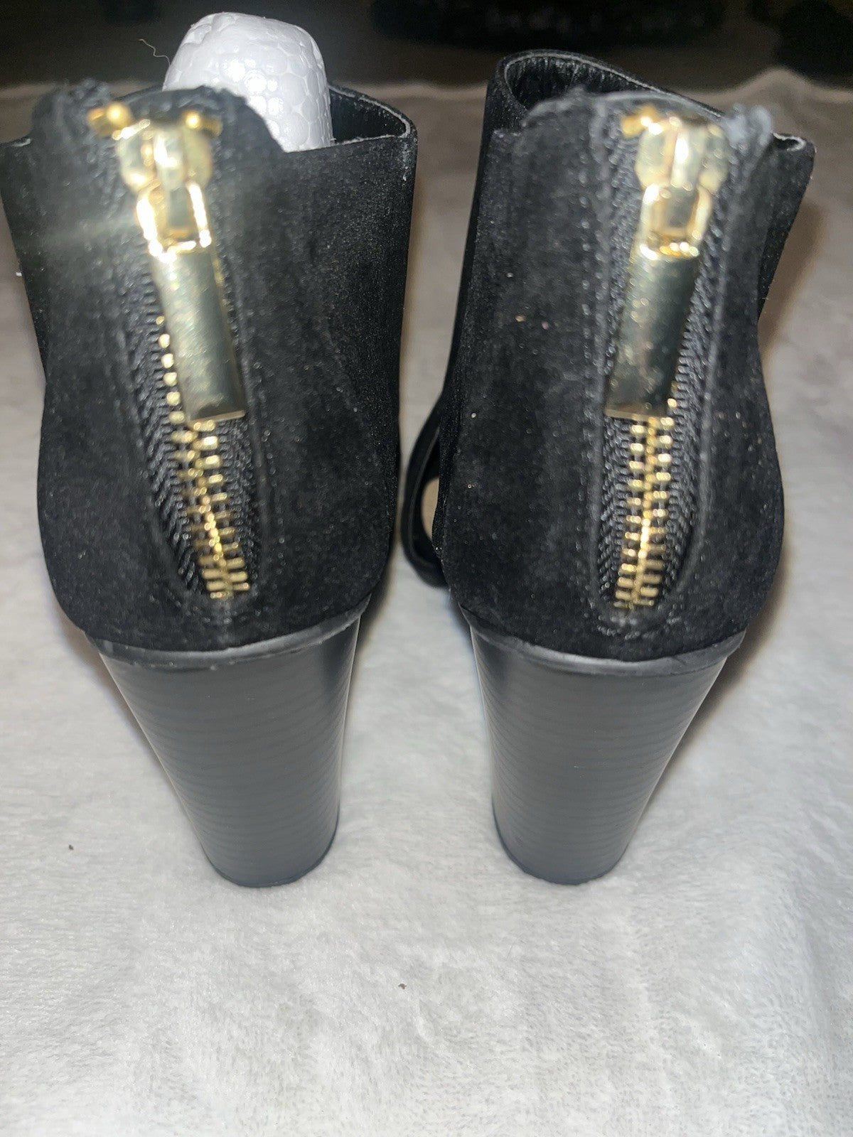 peeptoe sandals black mid heel clark size 7.5 Suede 