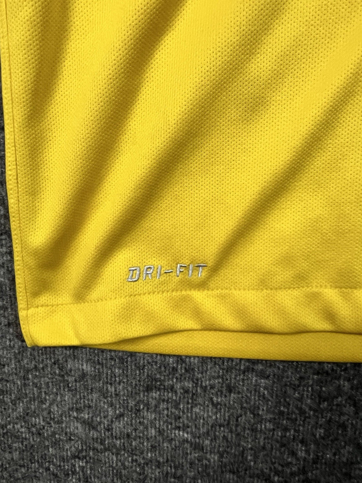 VTG Nike Brazil Nation Football Team PELE number 10 Jersey 2XL Dri Fit Yellow 