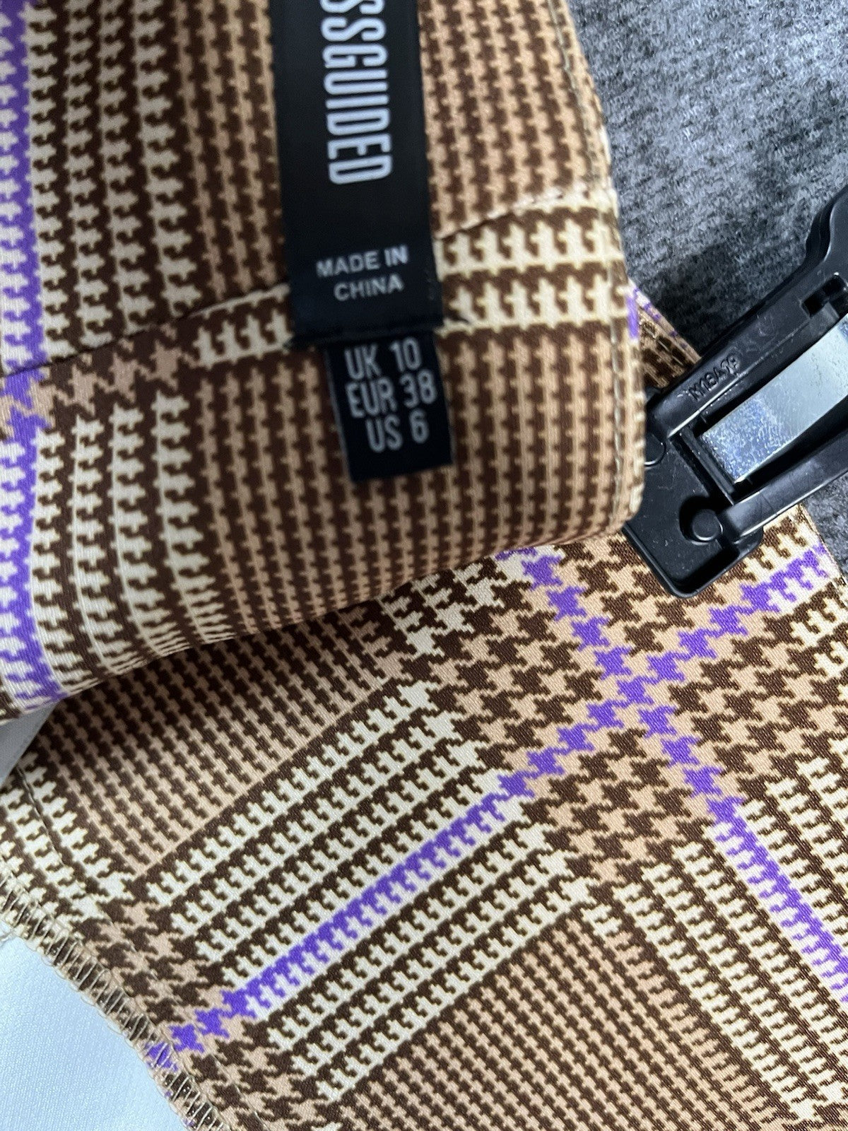 Missguided Skirt Women’s Plaid Brown Short Size 6 Zip 
