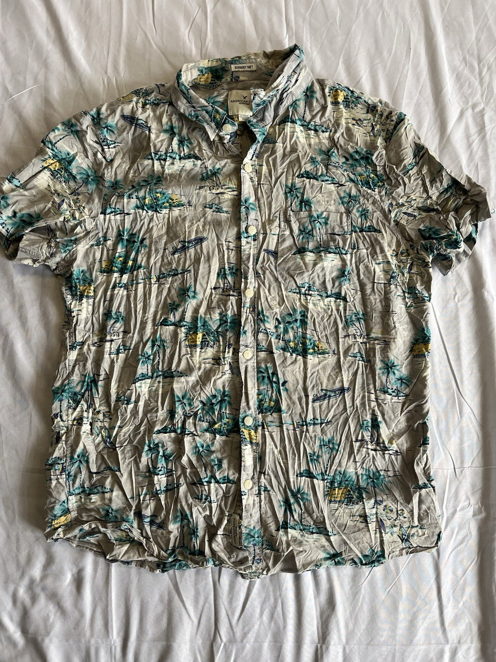 American Eagle Seriously Soft Men’s Hawaiian Button Up Shirt Size XL Airplanes 