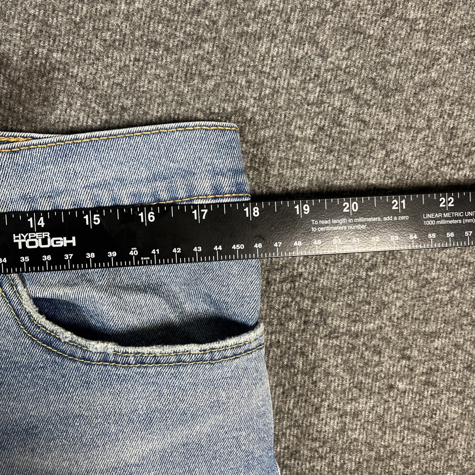 Levi’s 511 men’s light blue denim jeans size 36×32 zipper button Fly Stretch 