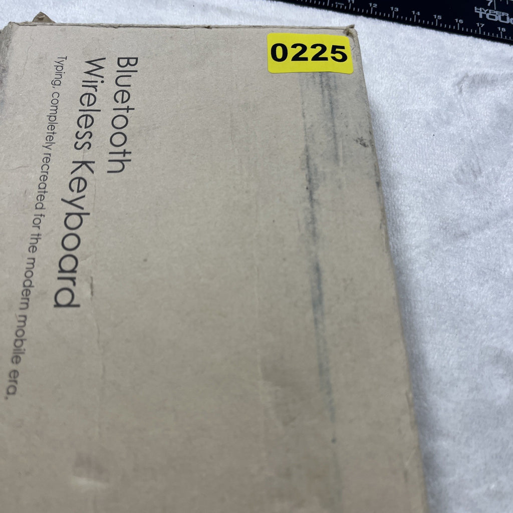 Bluetooth Wireless Keyboard Compatible With Mac Or Windows Silver QWERTY Battery