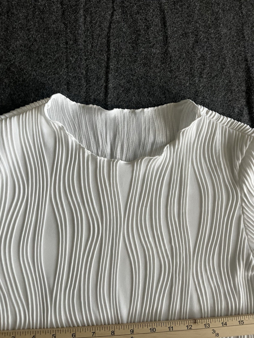 Women’s Long Sleeve Knitted Slim Crop Top Shirt XL White Crew Neck 