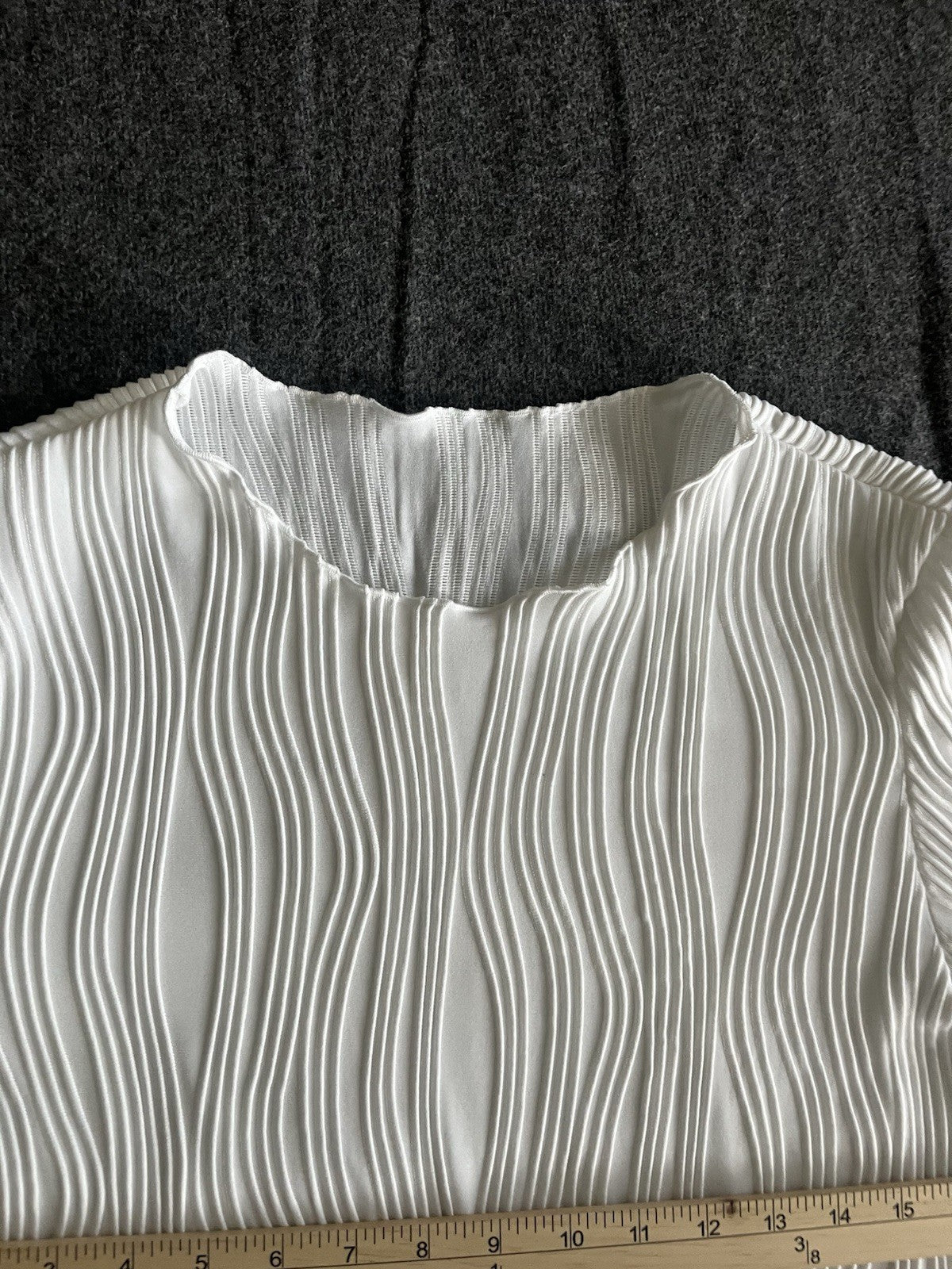 Women’s Long Sleeve Knitted Slim Crop Top Shirt XL White Crew Neck 