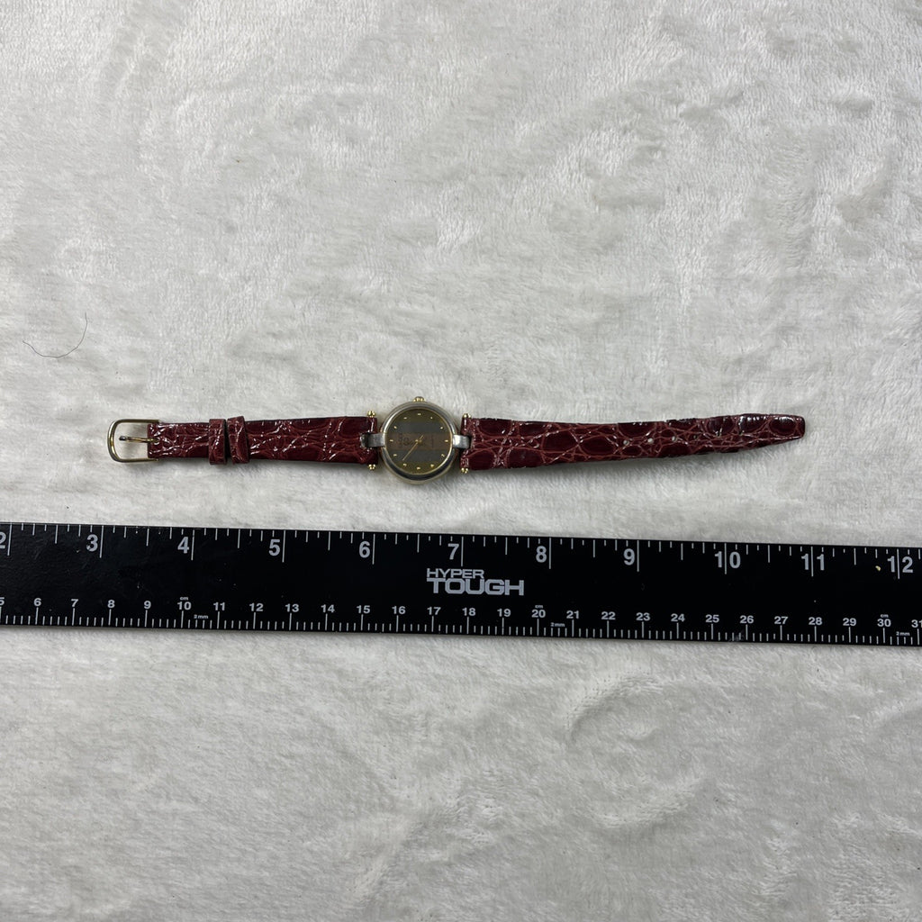 GUCCI 3000.2.L 25mm Gold Dial Qz Women's Vintage Watch