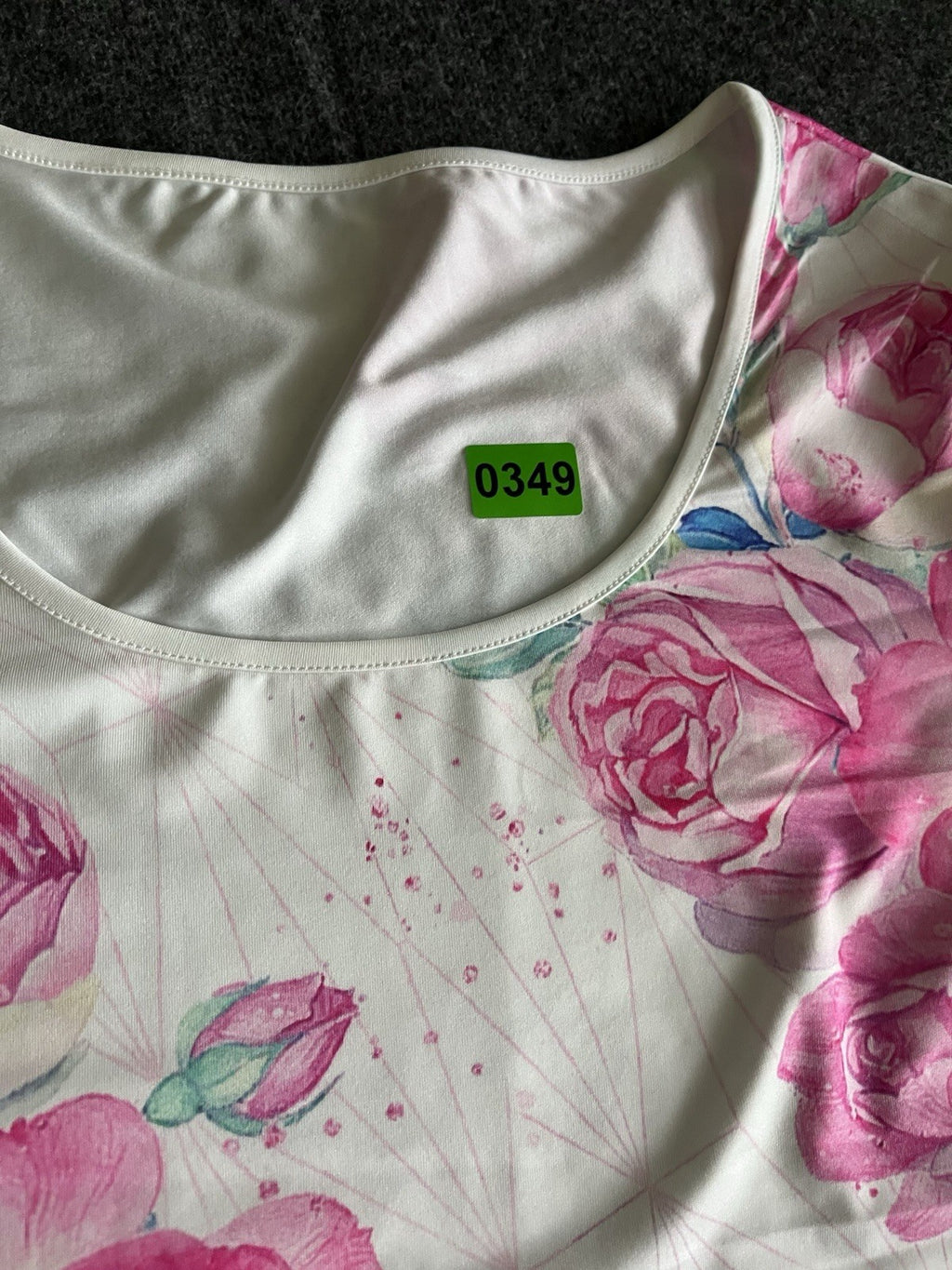 Woman’s 2 Piece Outfit Floral Print Peplum Top Capris Pink White 