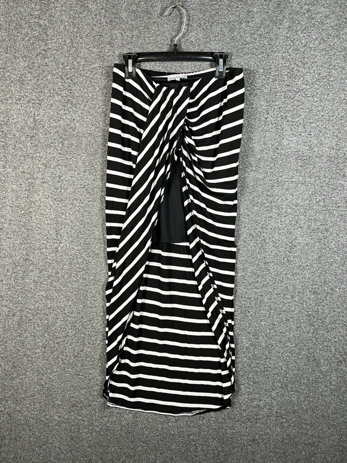 Charlotte Russe black and white knotted asymmetrical skirt Medium Women’s 