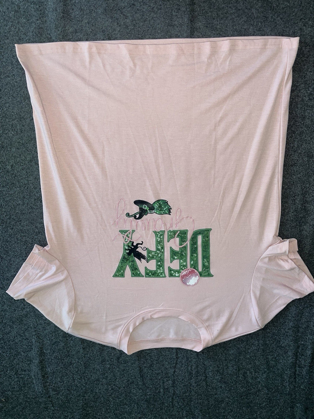Defy Gravity Wicked Themed T Shirts Women’s XL. 