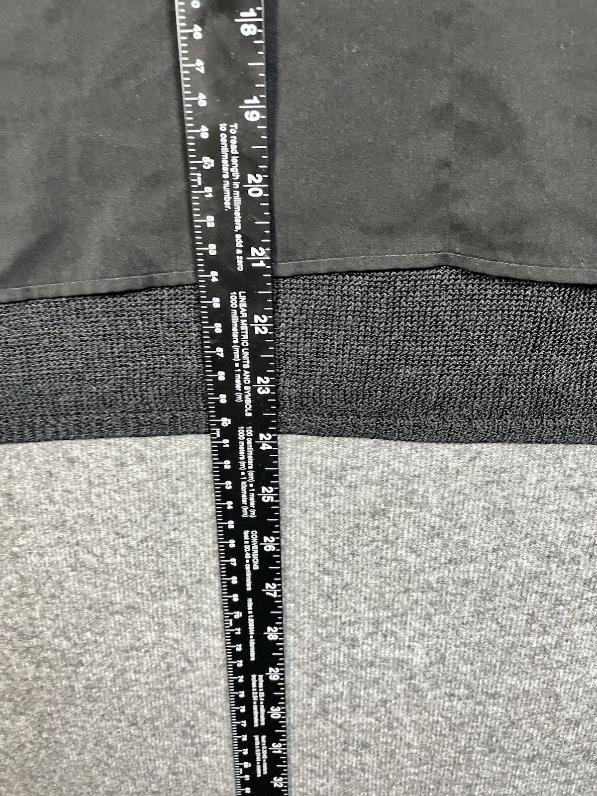 H&M black long-sleeved shirt with a shiny front panel and ribbed sleeves M 