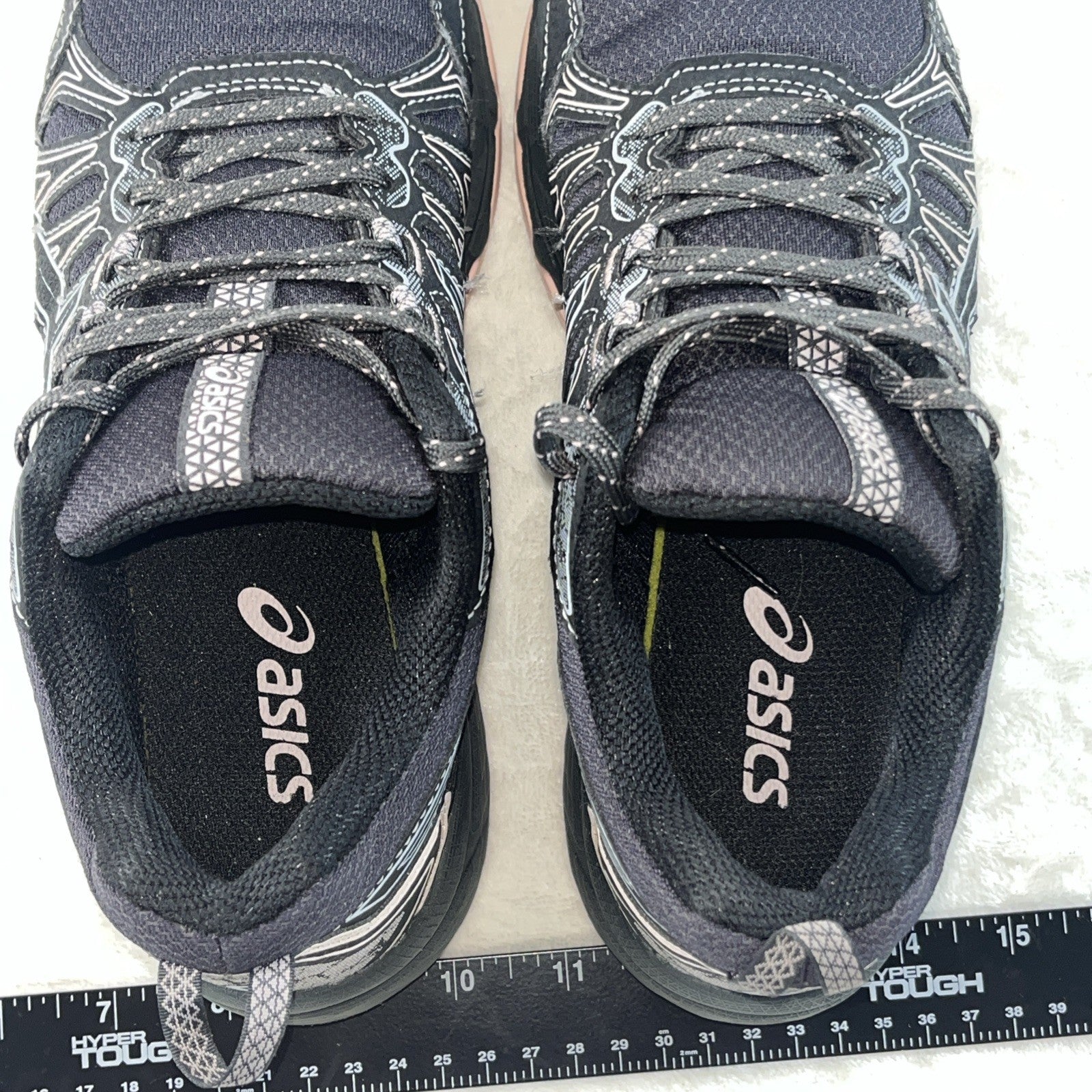 Size 8 - ASICS GEL-Venture Black - 1012B041