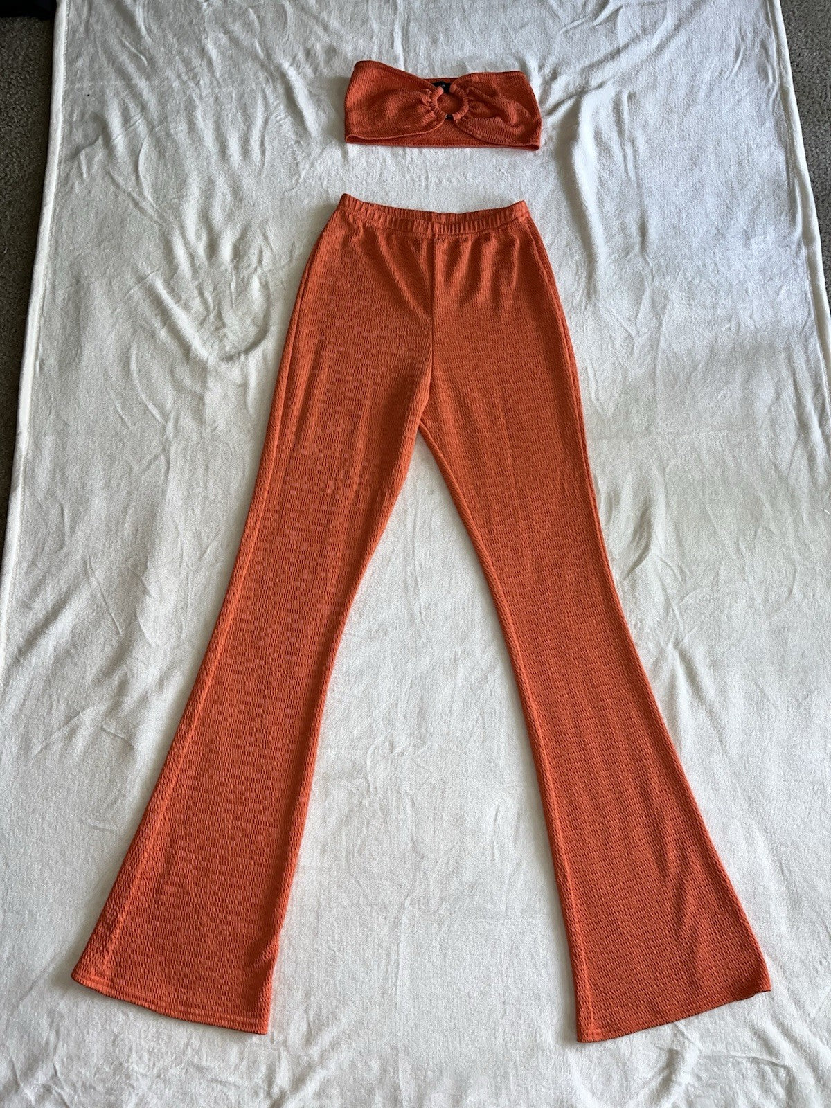 Pretty Little Things burnt orange ribbed two-piece set Women’s Size 8 