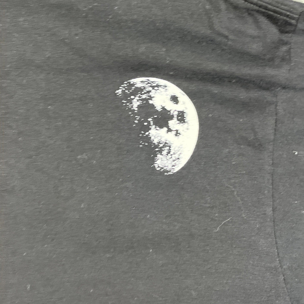 Nike Men’s Graphic Dog And Moon T shirt Black XL Short Sleeve Crew Neck 