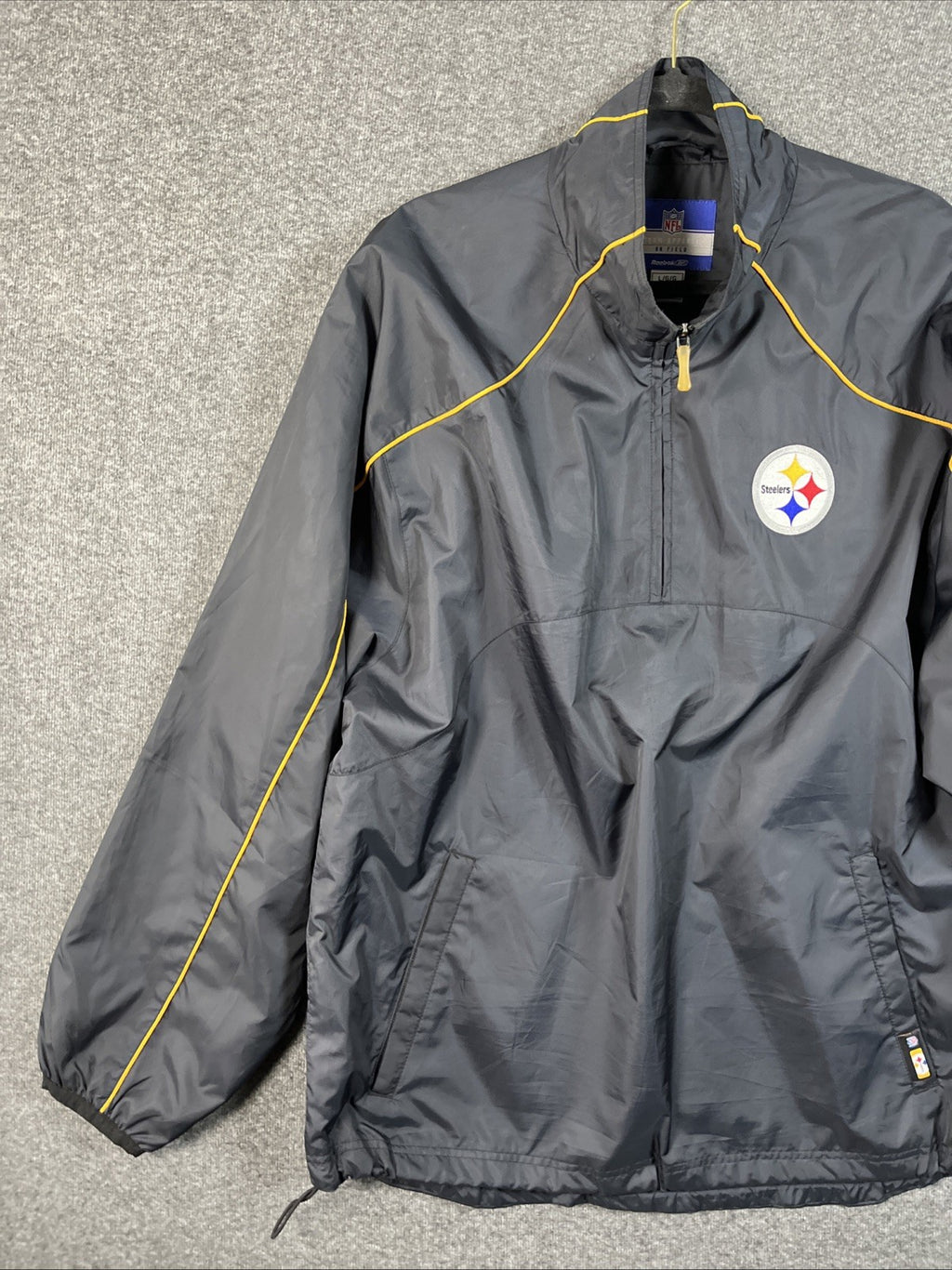 Pittsburgh Steelers Reebok 1/4 Zip Jacket Size Large Pullover Black Yellow