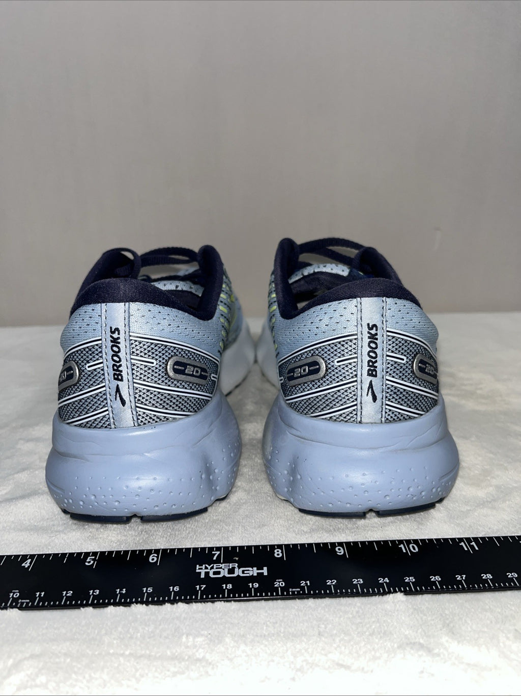 Size 8.5 - Brooks Glycerin GTS 20 Light Blue Nightlife W