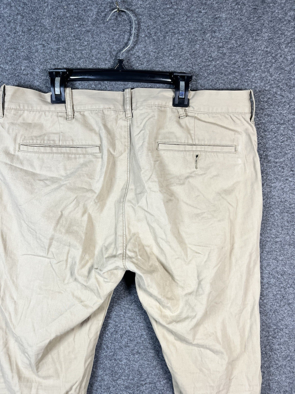 J.Crew men's chino pants Driggs 33/30 Tan Button Zip pull On 