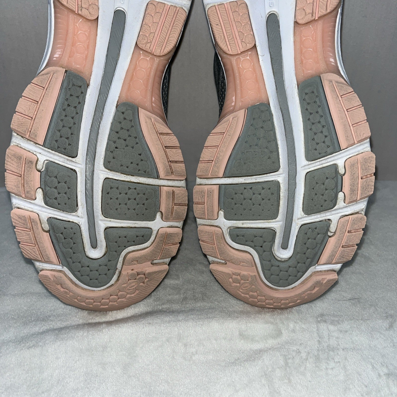 Size 8 - ASICS Gel Nimbus 20 Mid Grey Pink W