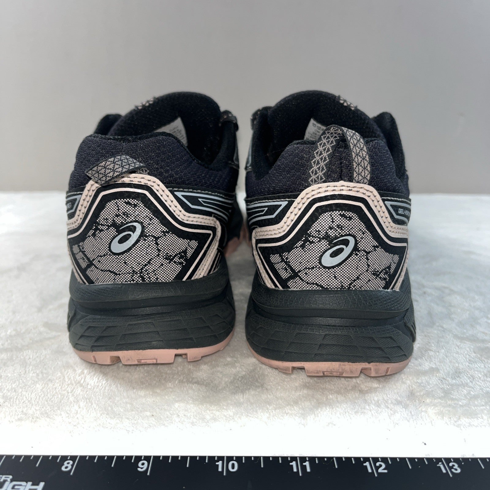 Size 8 - ASICS GEL-Venture Black - 1012B041