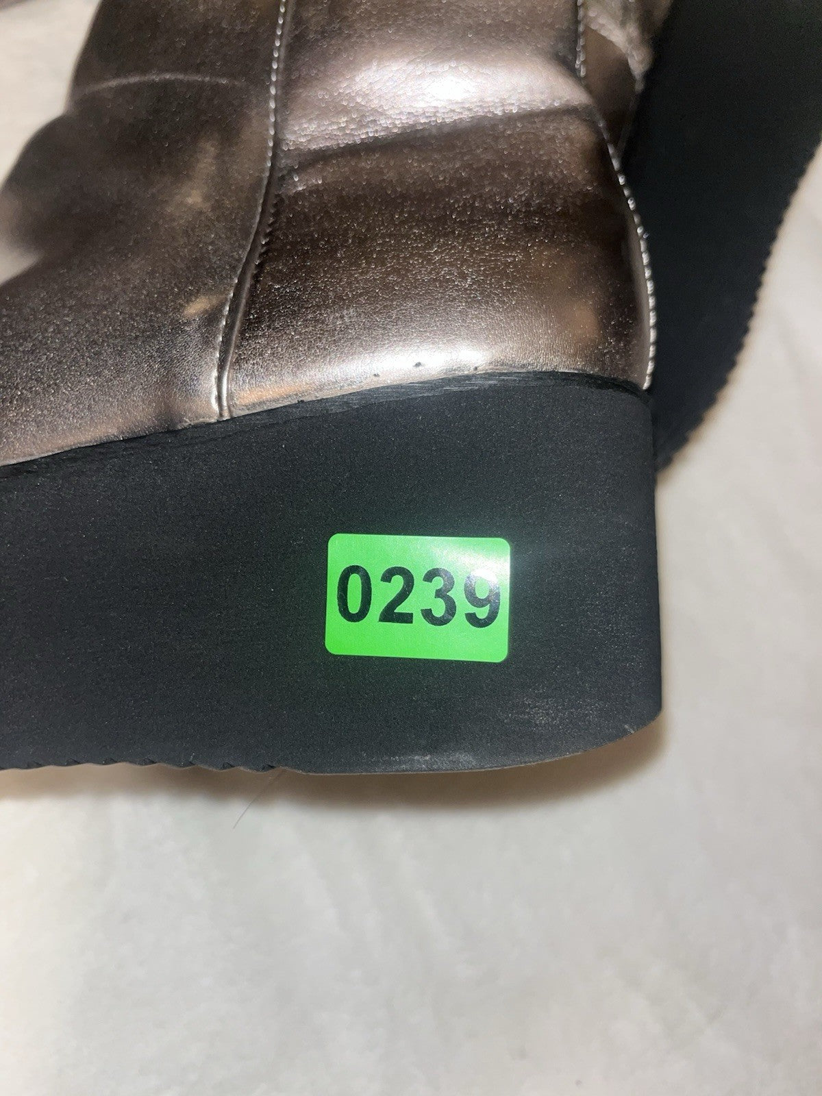 Over the knee Women’s platform platinum/pewter boots Size 7