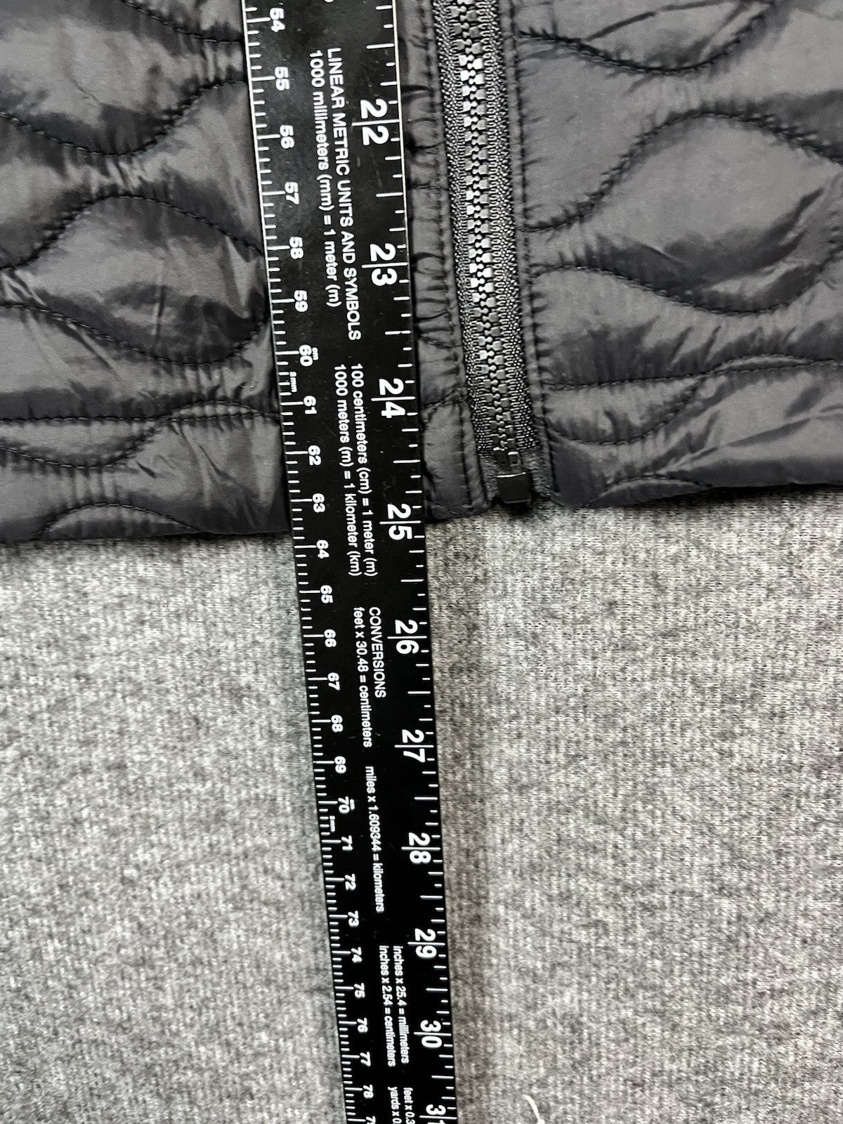 Free Country women’s small quilted black puffer vest