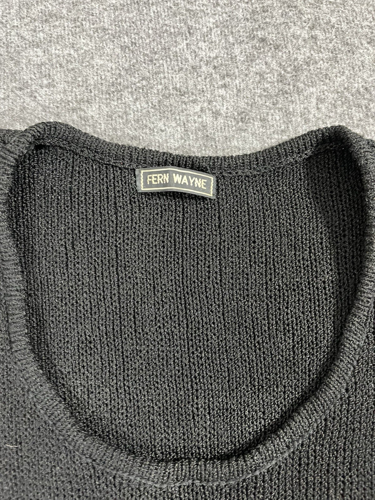 Fern Wayne Black Cashmere Pullover Vest Women’s Black Size Small