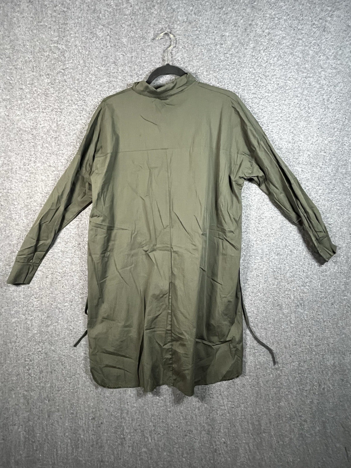 Boohoo cinched-waist shirt dress in olive green Women Size 14 