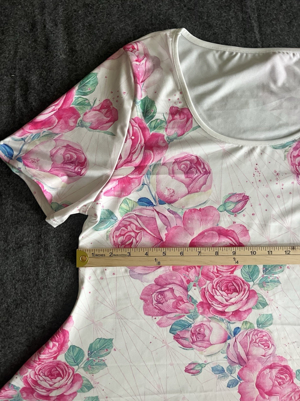 Woman’s 2 Piece Outfit Floral Print Peplum Top Capris Pink White 