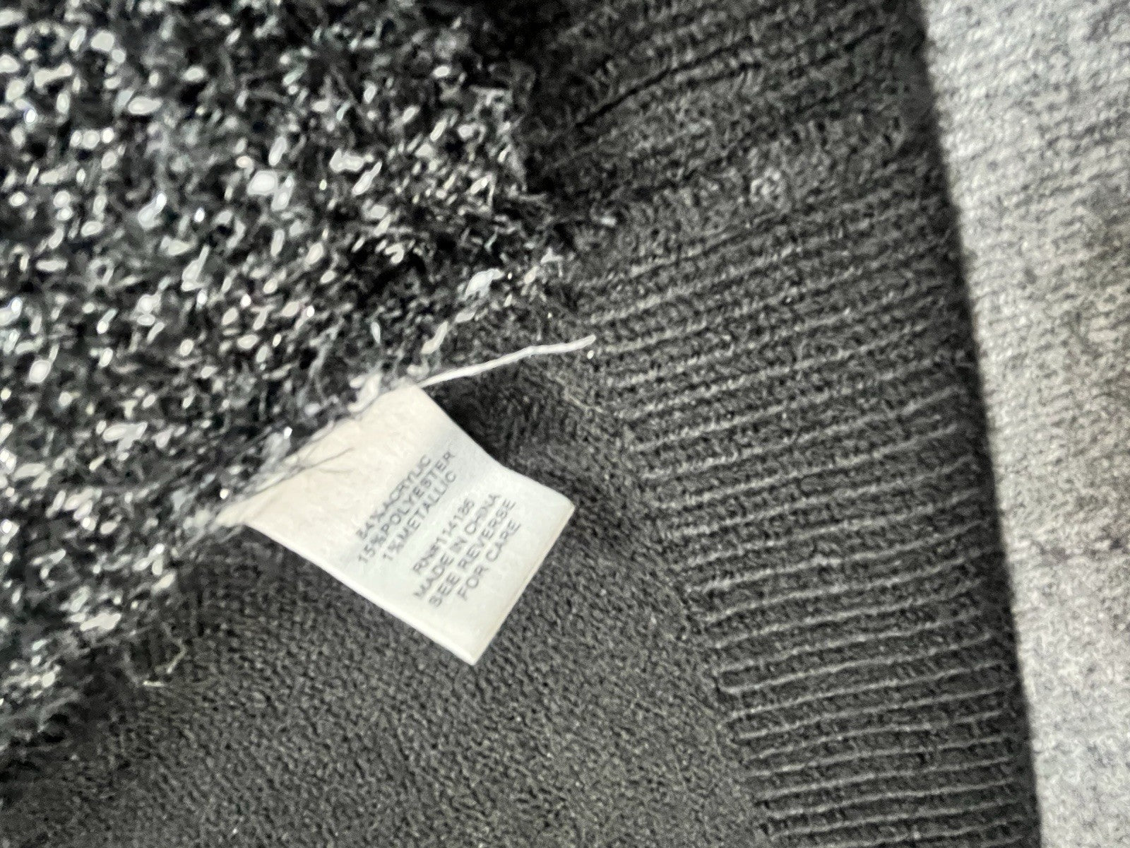 89th And Madison black and grey sweater cardigan L Longsleeve Fleece 