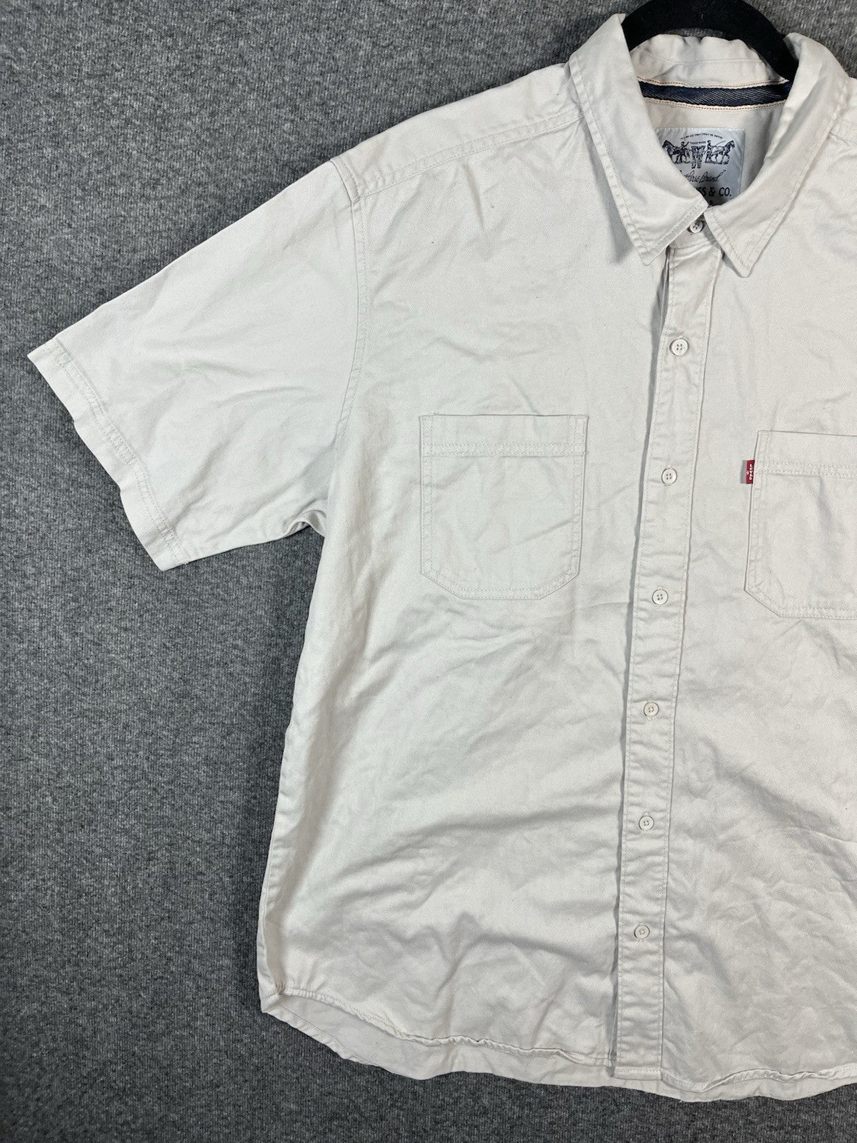 Levi’s Short Sleeve Button Down Shirt Mens Tan Collared Size XL 
