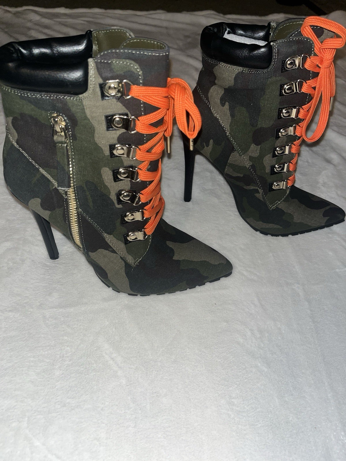 Camouflage High Heel Boots Women’s Orange Laces 7.5 