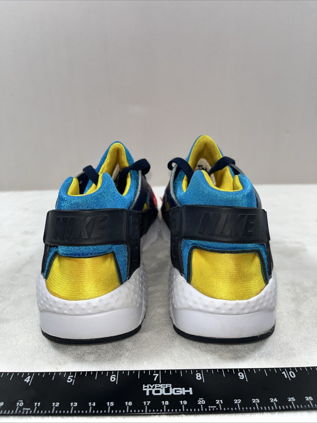 Nike Huarache Run Shoes Size 6Y Red Blue Yellow Multicolor 