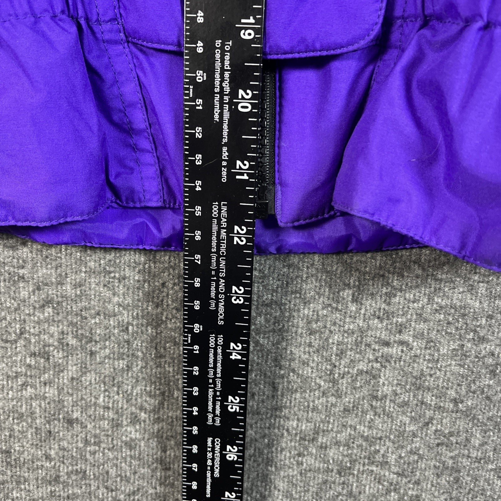 Edelweiss skiwear vintage 90s womens puffer jacket size M Zip Button Nylon 