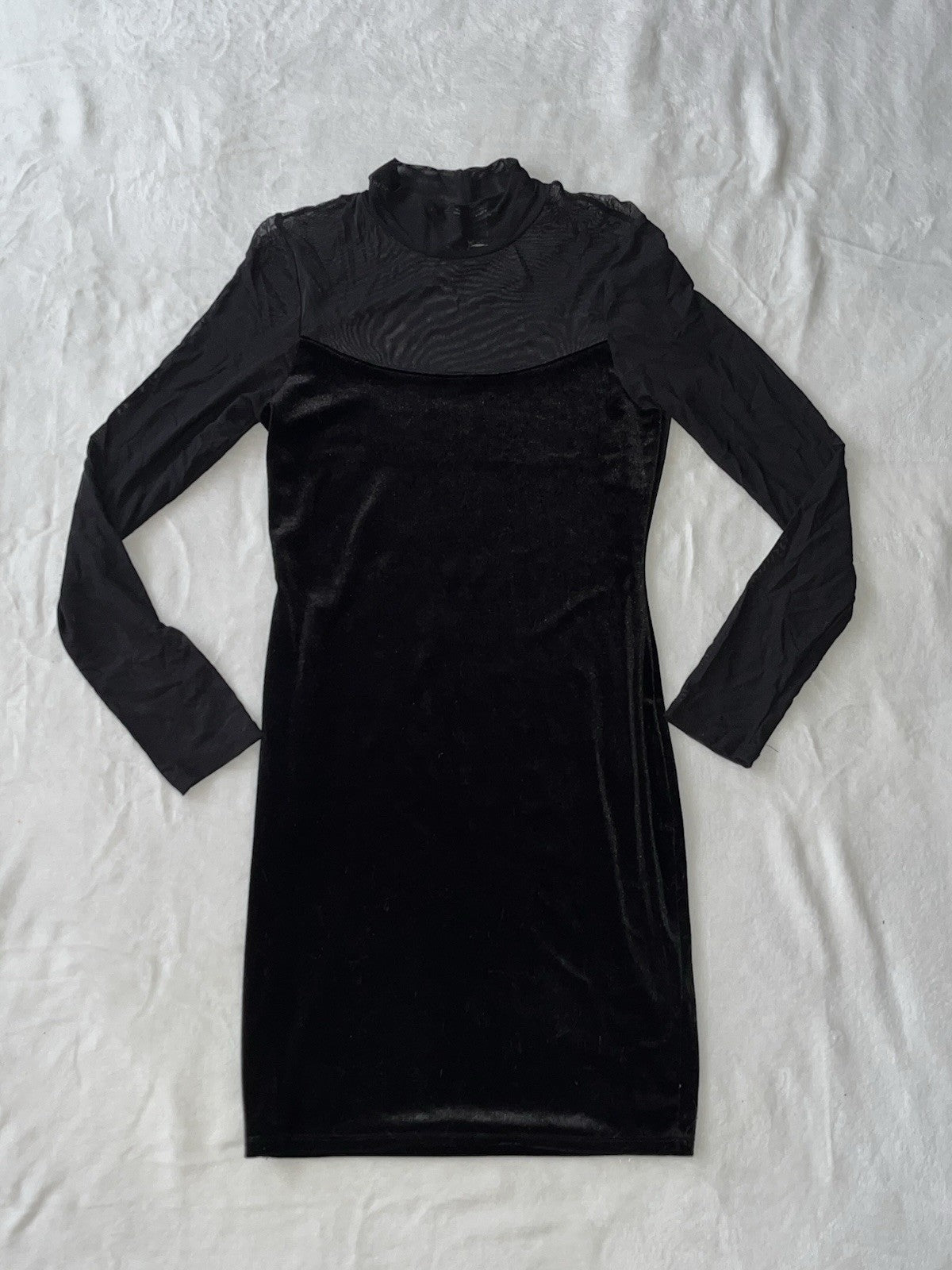 Fashion Nova Velvet Mini Dress Women’s Black Medium Long Sleeve Pullover 