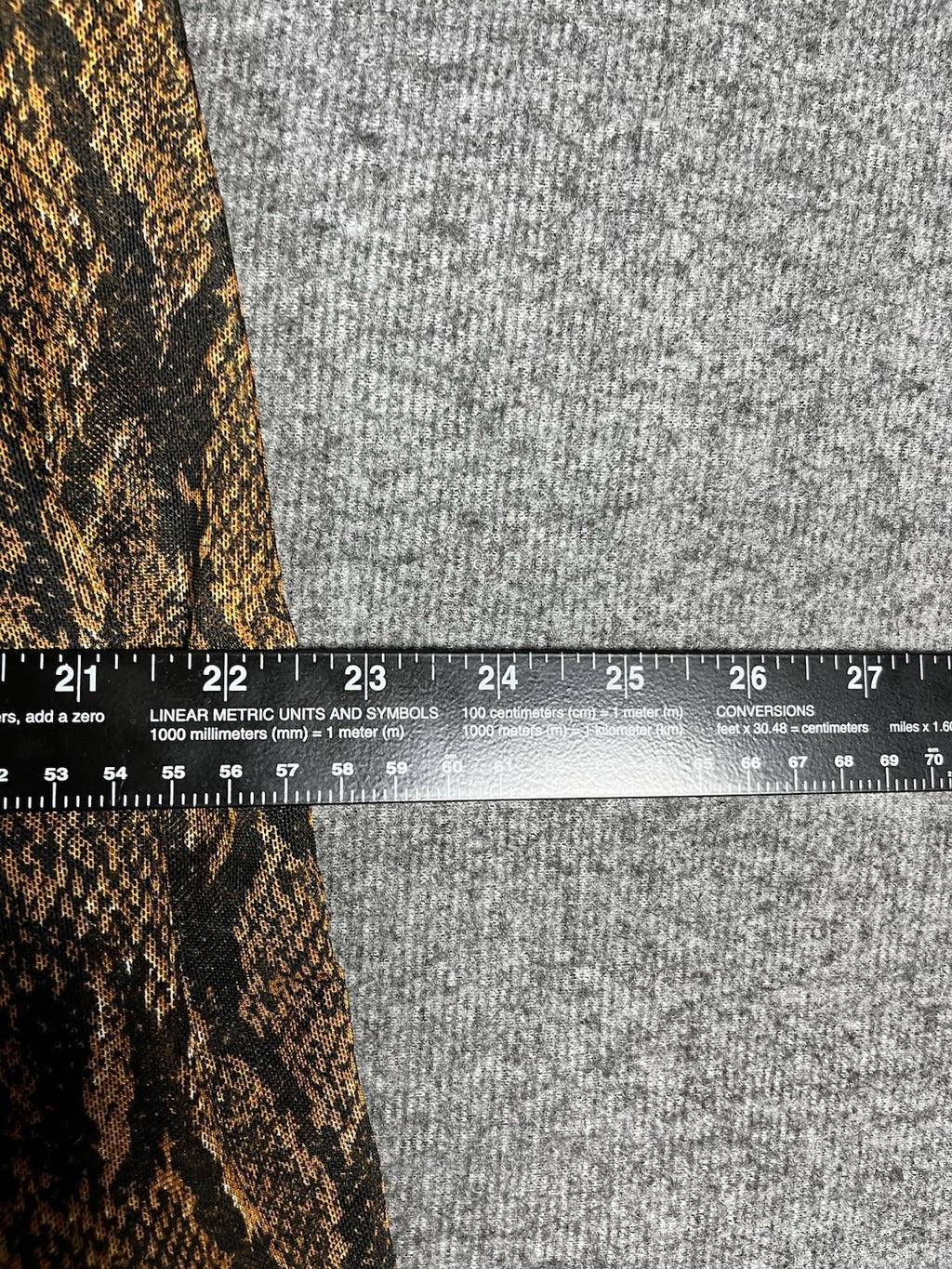 Fashion nova brown and black snake print skirt size 2X Slip On Elastic Waist 