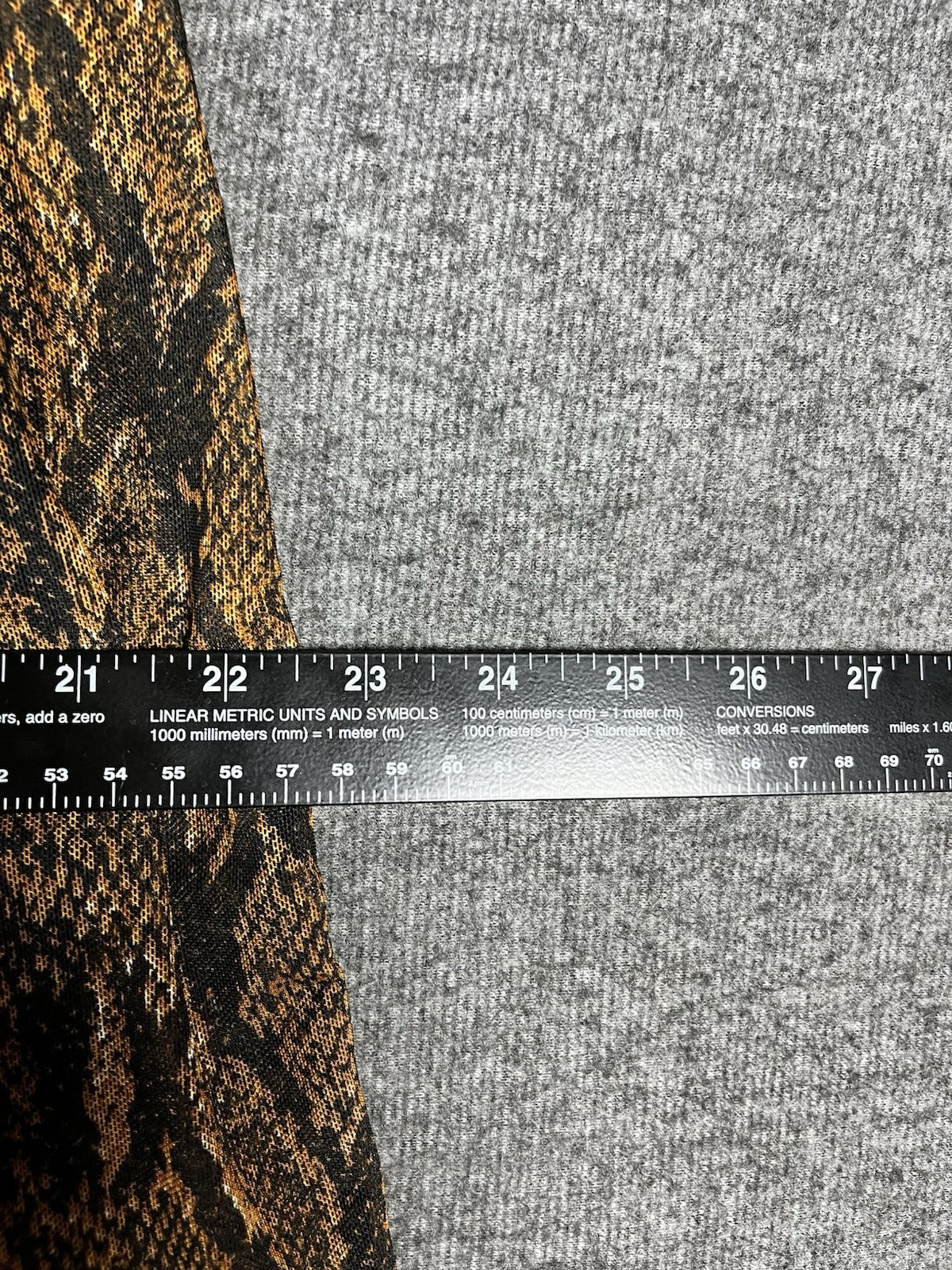 Fashion nova brown and black snake print skirt size 2X Slip On Elastic Waist 