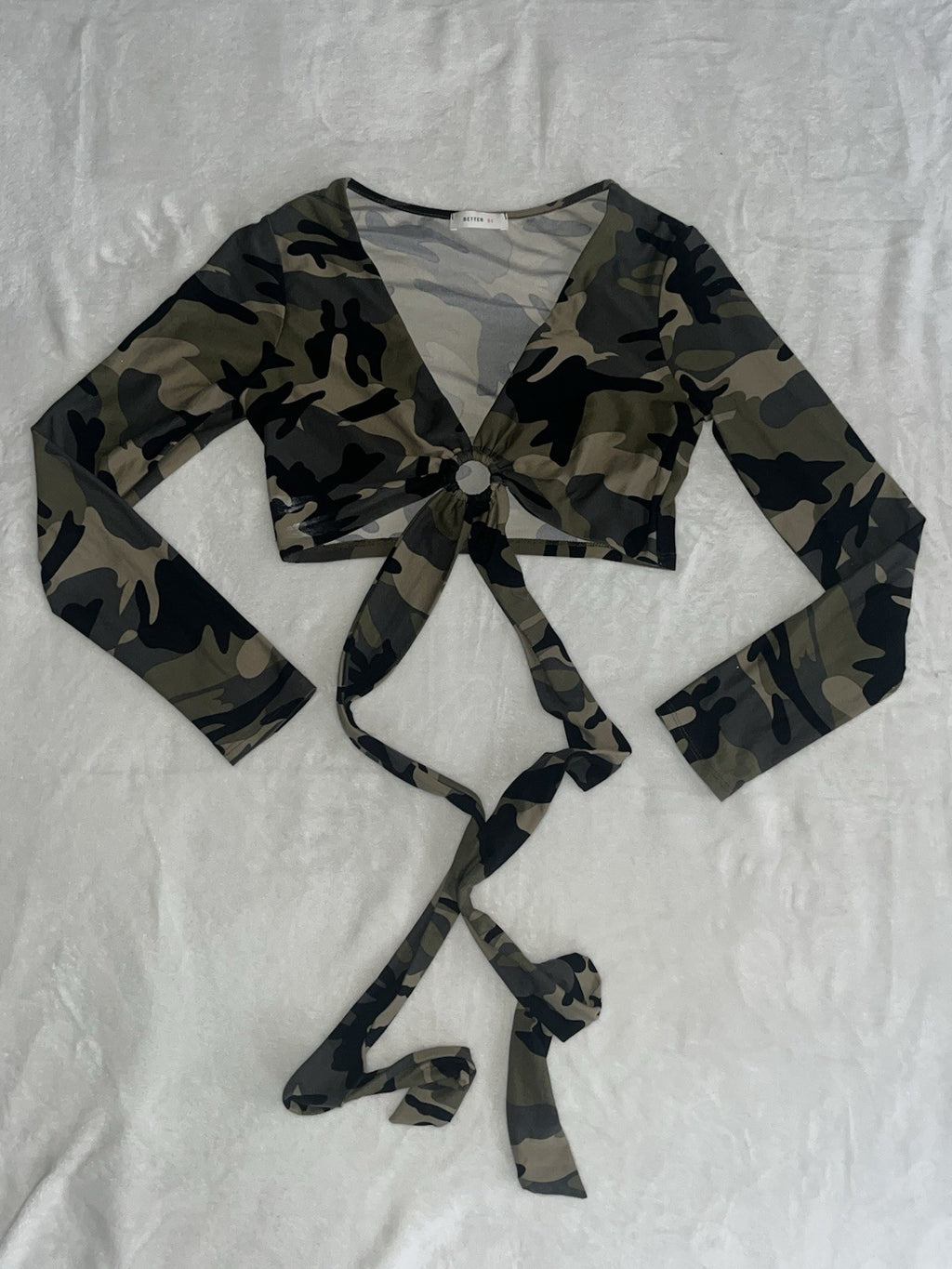 Better Be Women’s Camouflage Long Sleeve Crop Top Shirt Tie In Front Size Small
