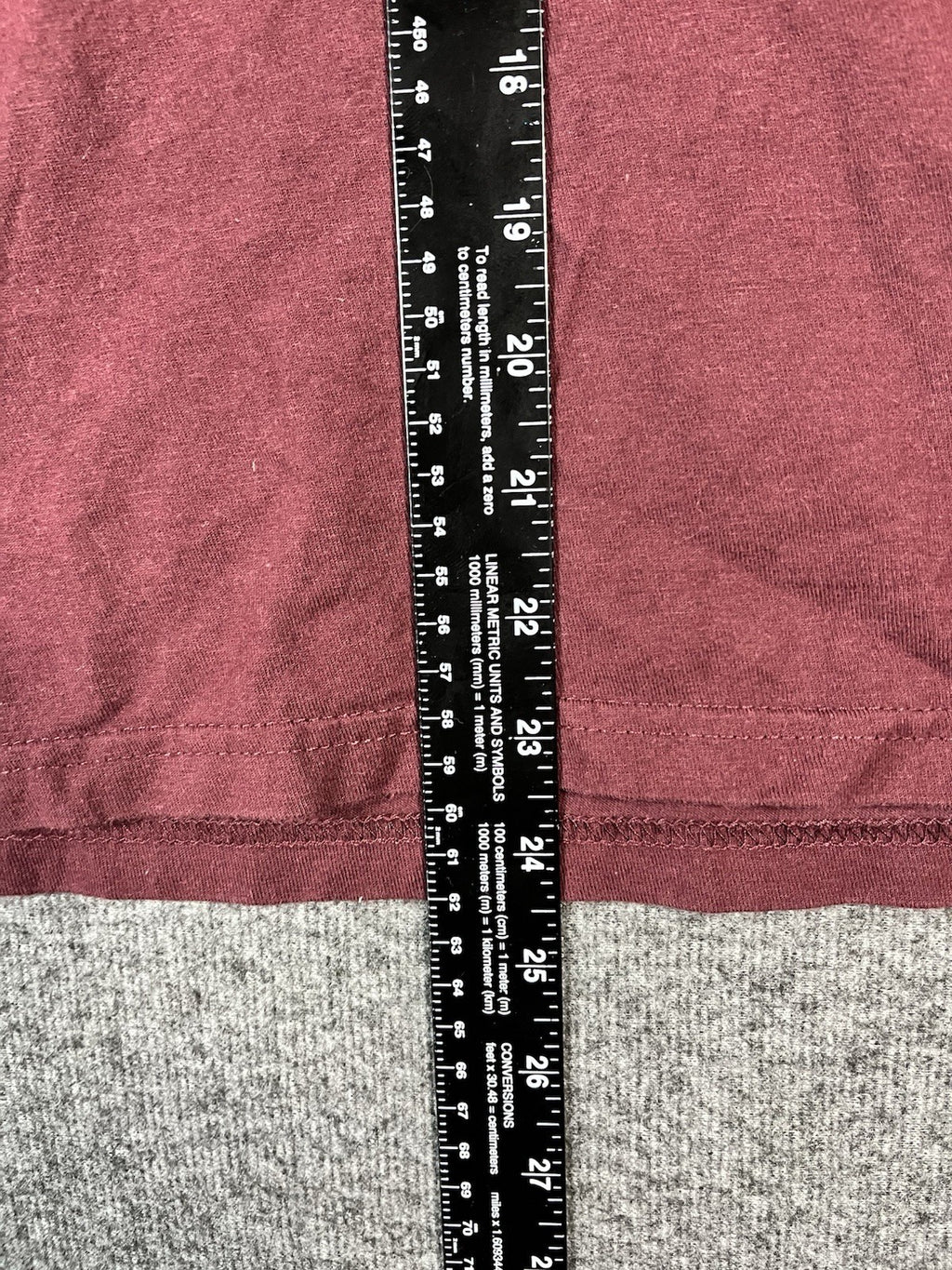 Vans off the wall burgundy graphic T-shirt size small men’s short sleeve