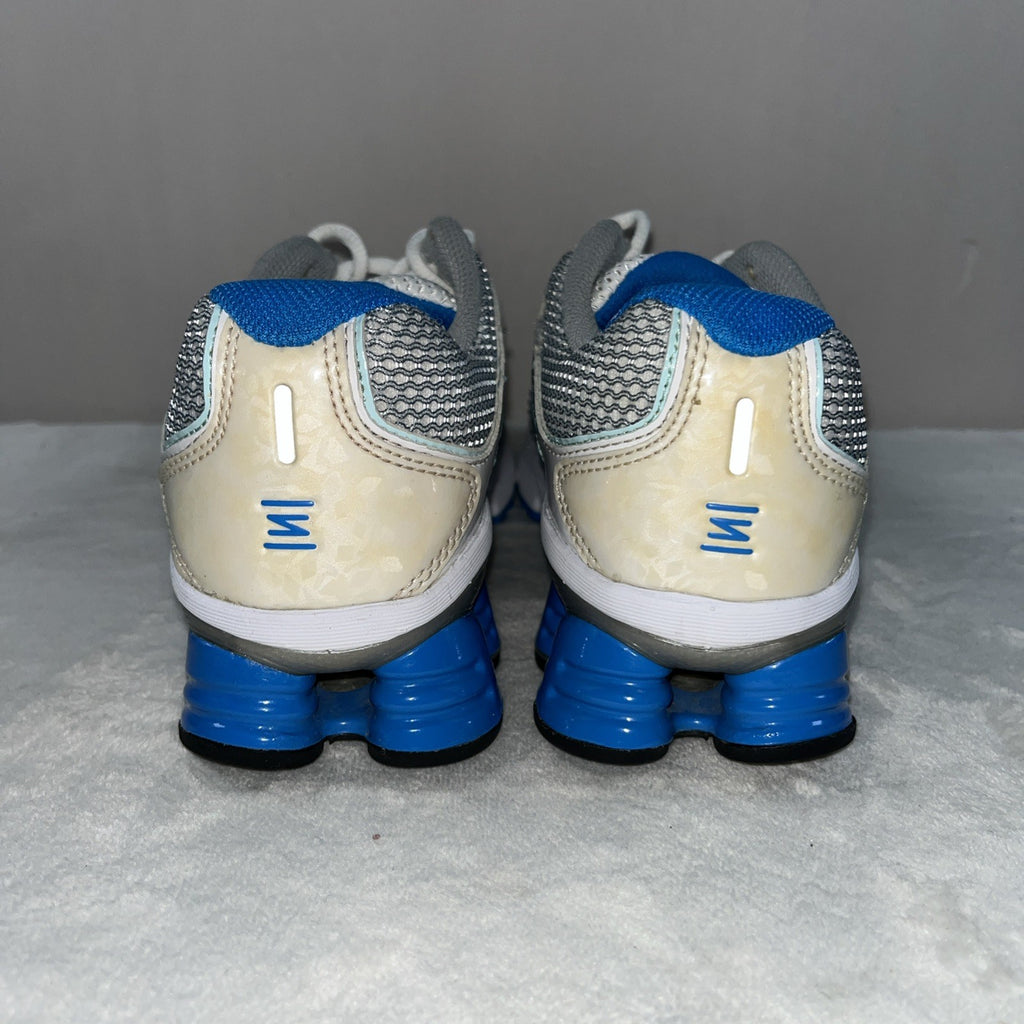 Size 6.5 - Nike Shox Qualify 2 White 2011