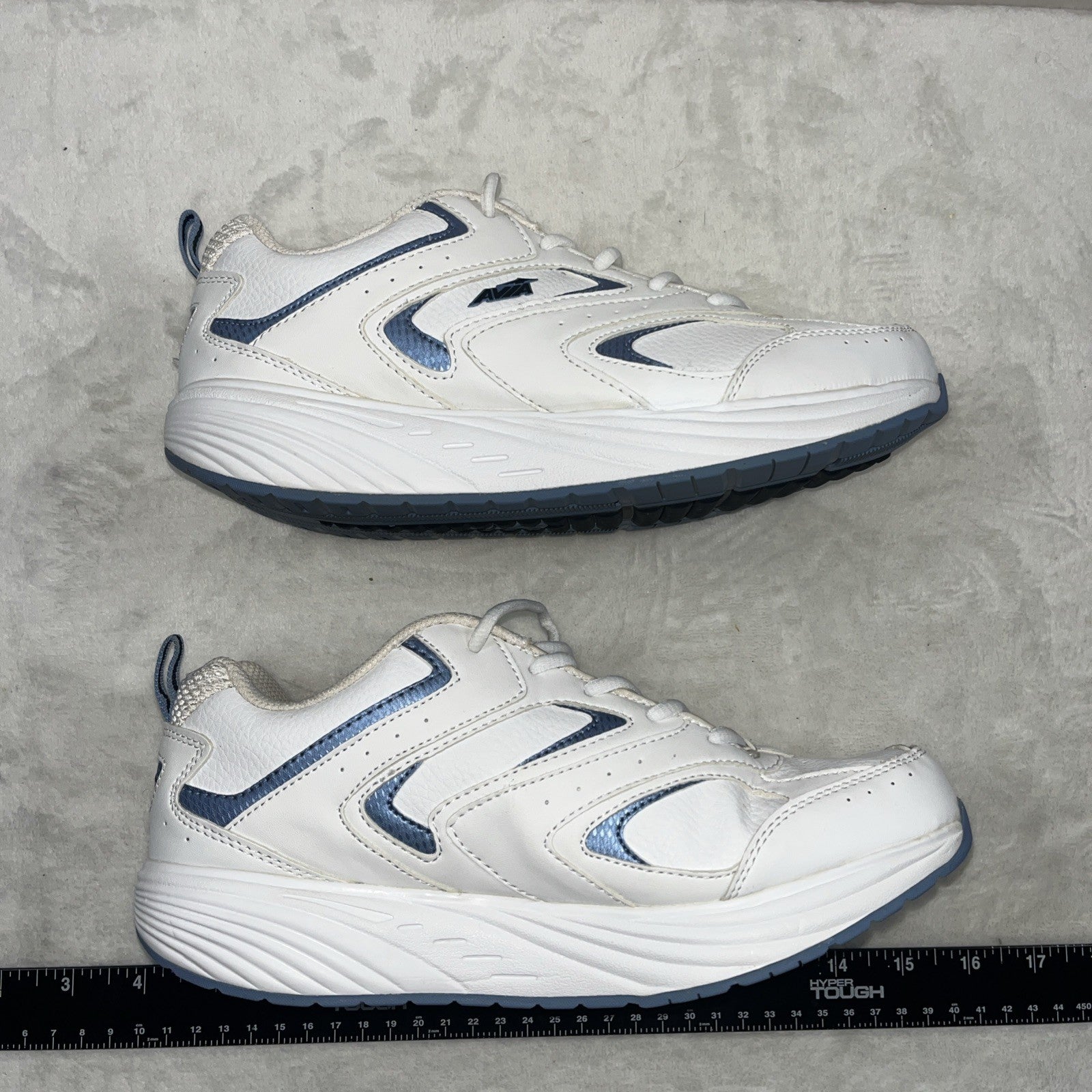 Avia Women’s Athletic Walking And Toning Shoes White Blue Size 8.5 