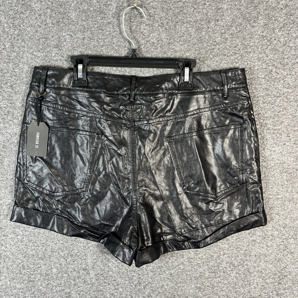 Forever 21 Women’s Shorts Faux Leather Black Size 31 Button Zip 