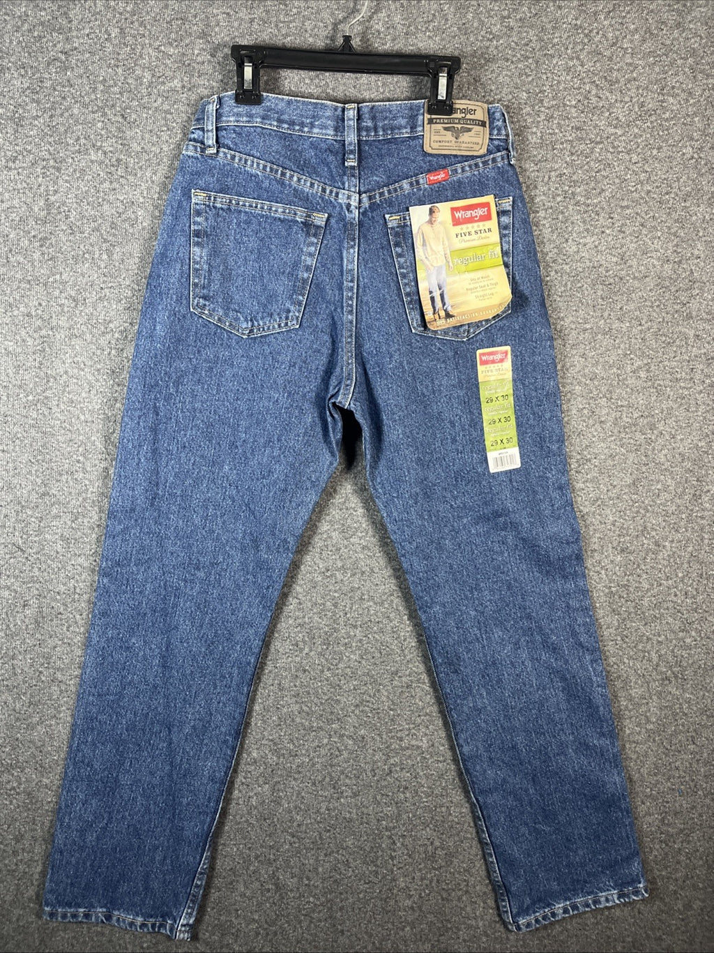 Wrangler premium denim men’s straight leg blue size 29×30 regular fit button zip