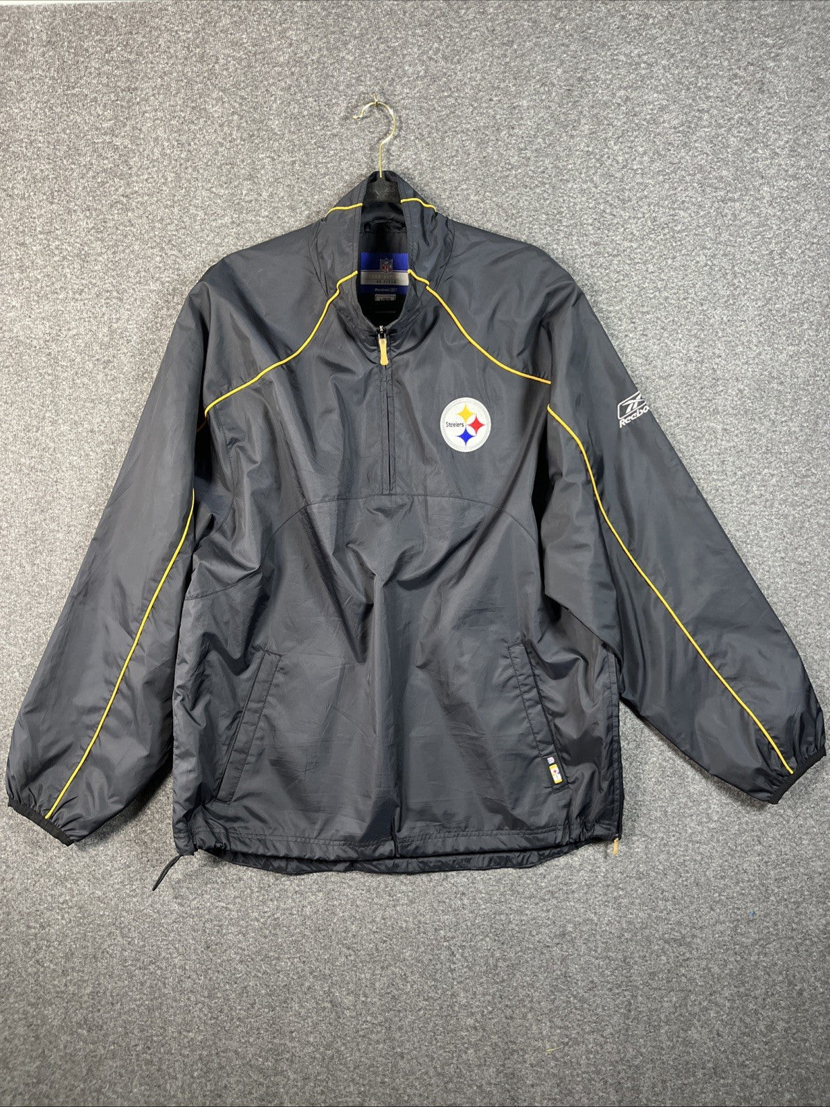 Pittsburgh Steelers Reebok 1/4 Zip Jacket Size Large Pullover Black Yellow