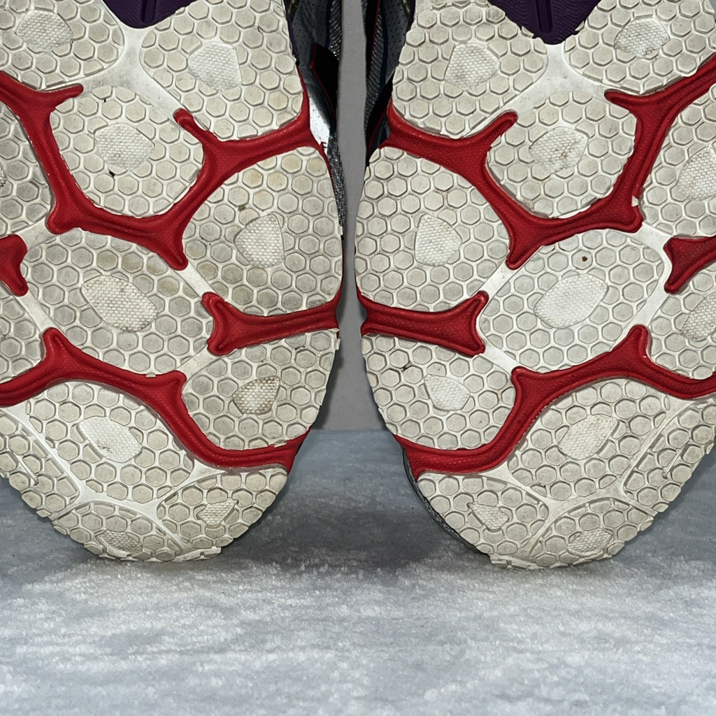 Size 8.5 - New Balance 870 Silver