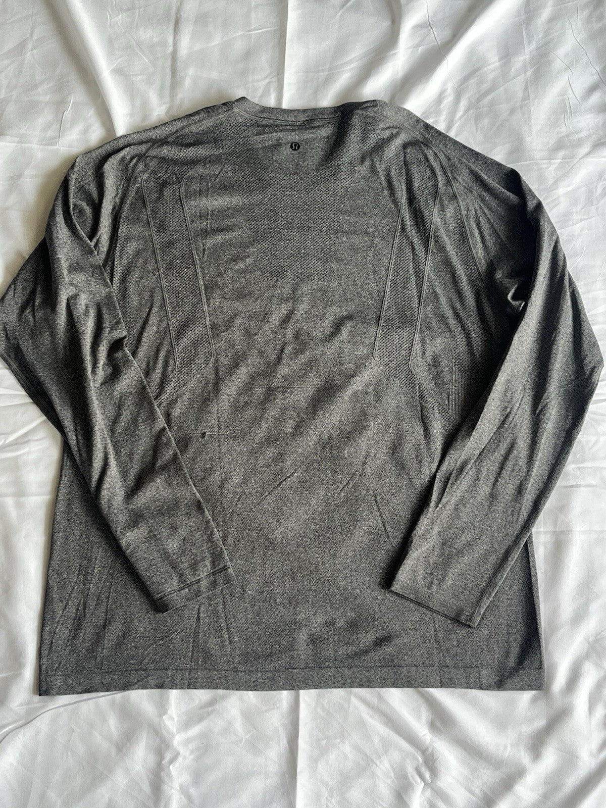 Lululemon The Fundamental T Shirt Long Sleeve Mens Size Large Gray Active Gym