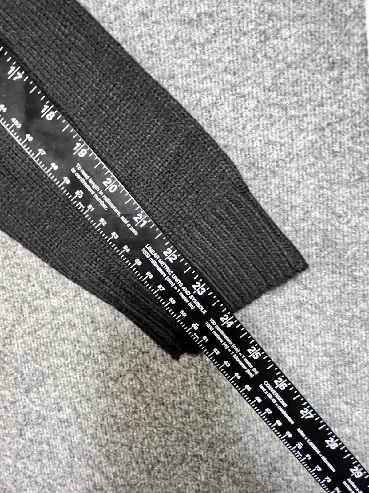 89th And Madison black and grey sweater cardigan L Longsleeve Fleece 